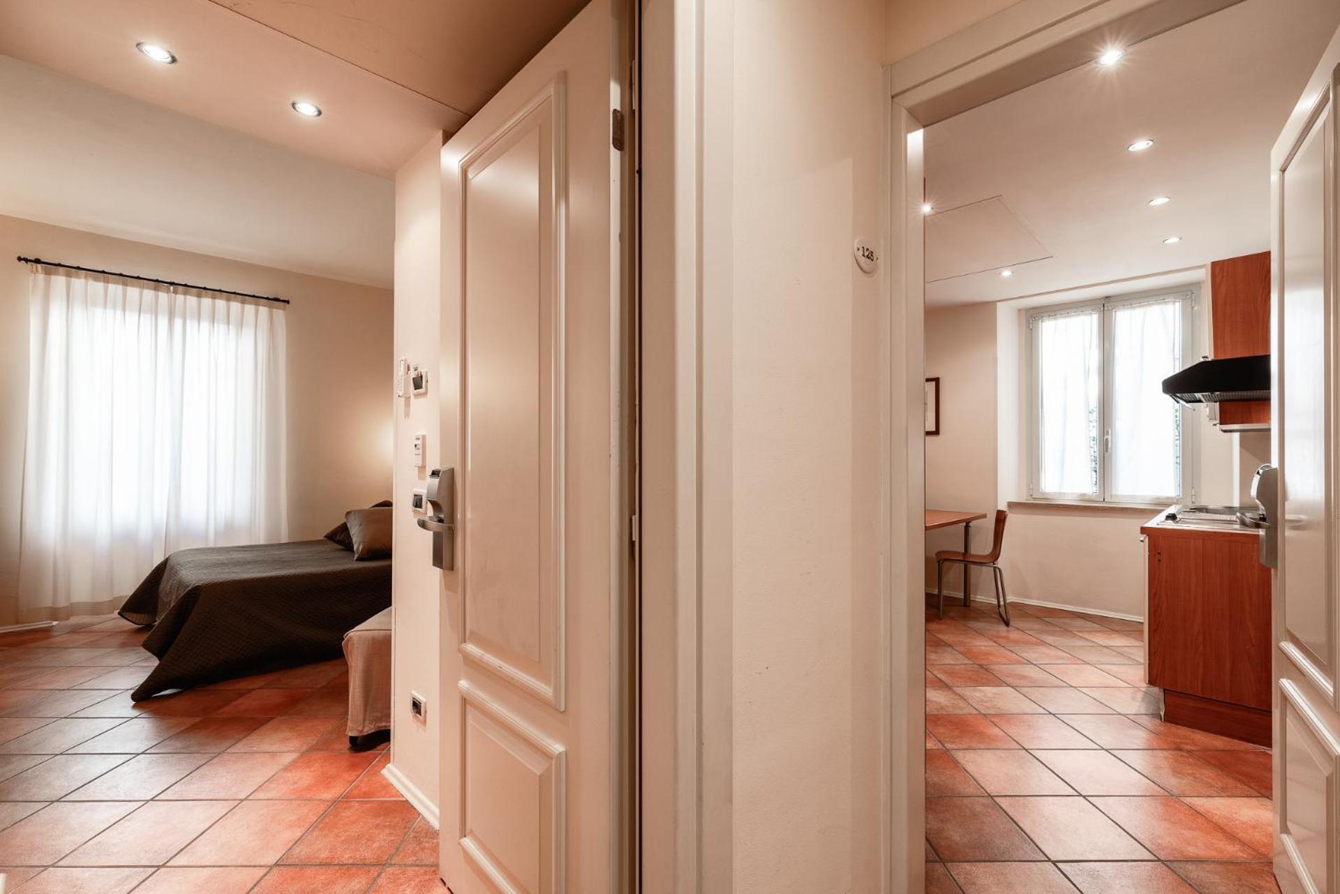 Residence Villa Firenze Алассіо Екстер'єр фото