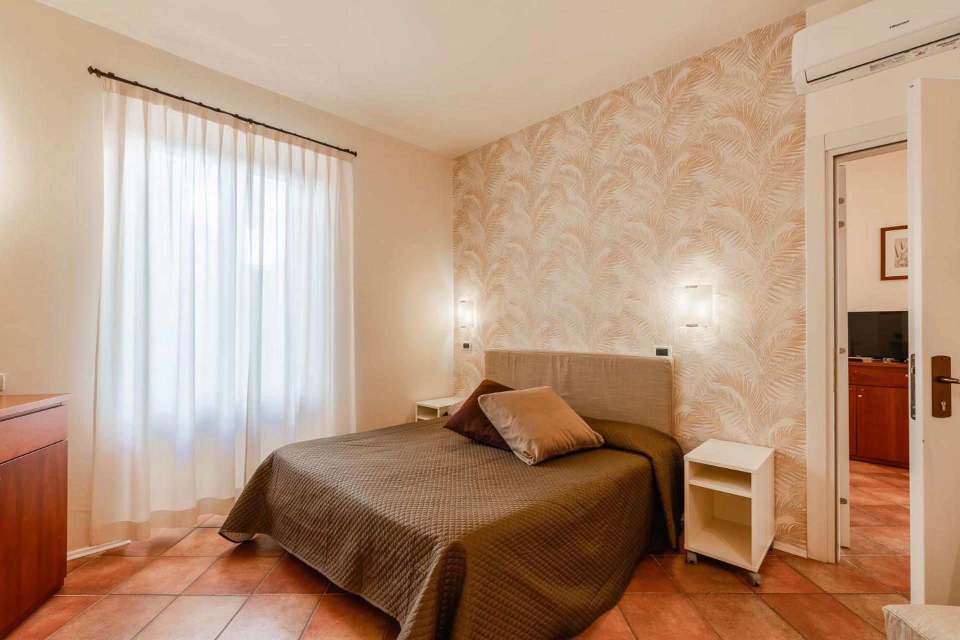 Residence Villa Firenze Алассіо Екстер'єр фото